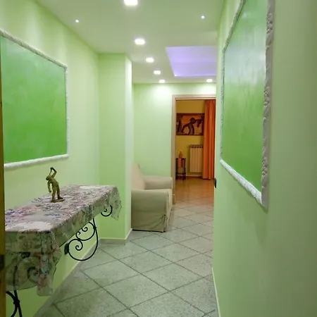 Apartment And Breakfast Domus Lucius *
